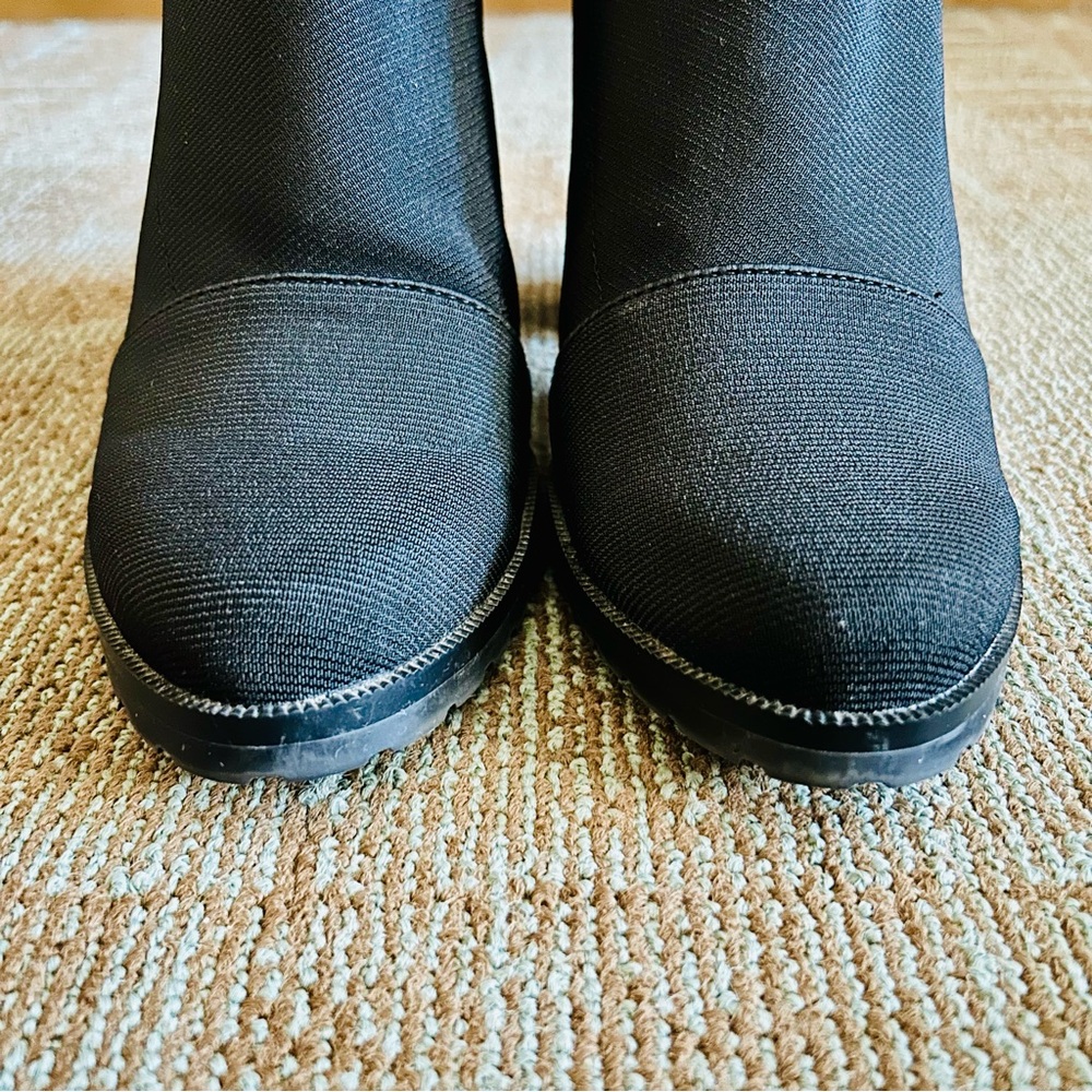 Ellen Tracy Black Stretch Textile Minnie Lug Chunky Sole Shooties Boots, size 8M - Picture 3 of 11